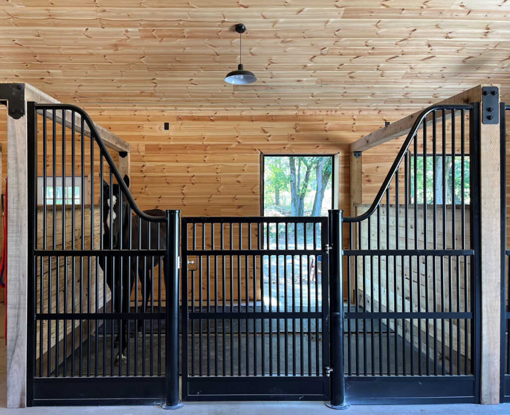 why your horse stall needs mats